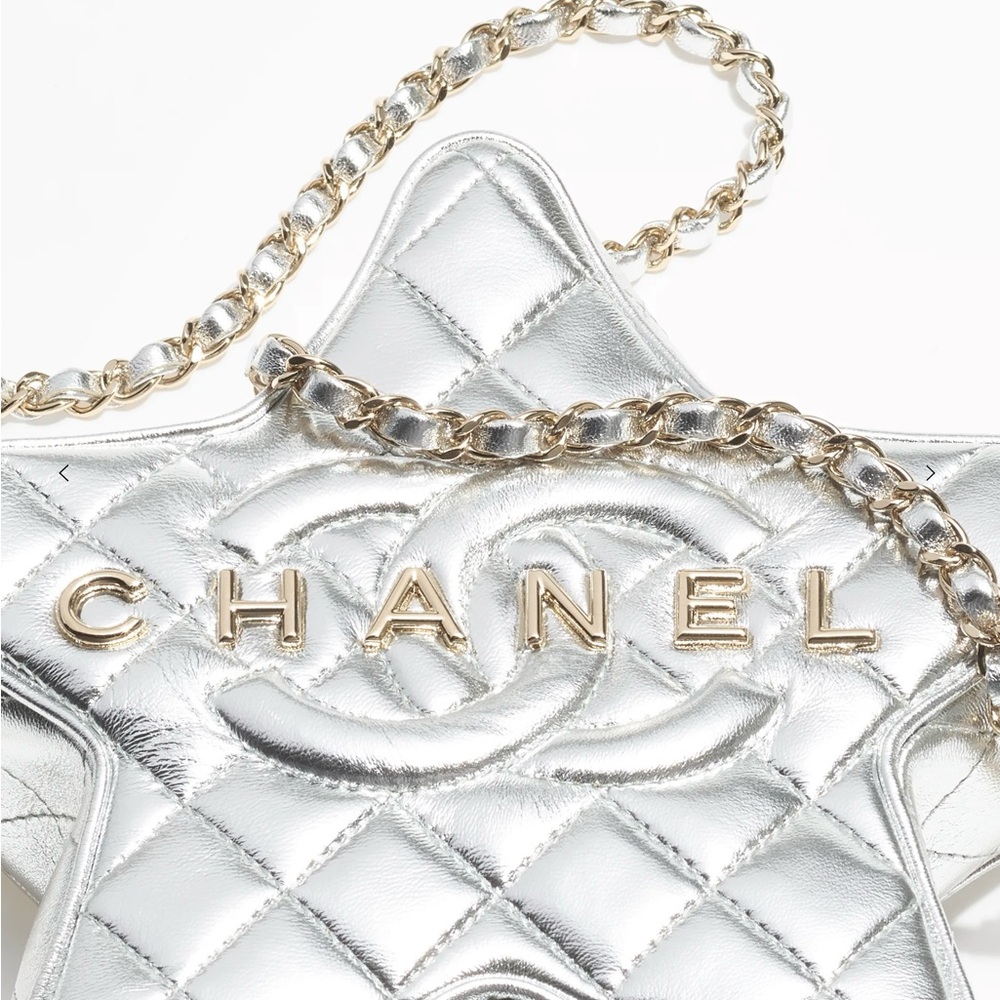 Chanel Silver Walk of Fame Silver and Gold Star bag! Stunning collectors piece! - Picture 11 of 11